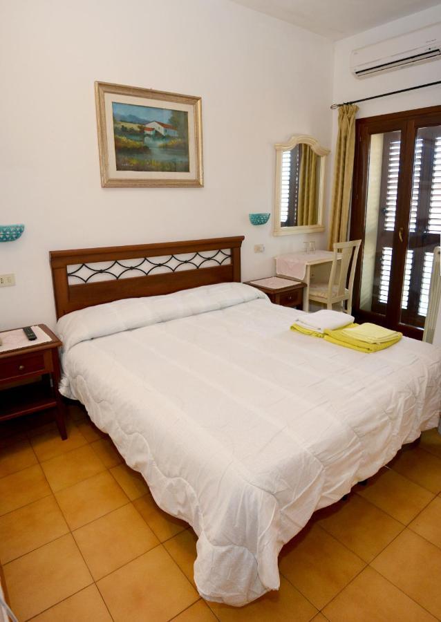 Scano Comfort Inn Санта-Тереза-Галлура Экстерьер фото