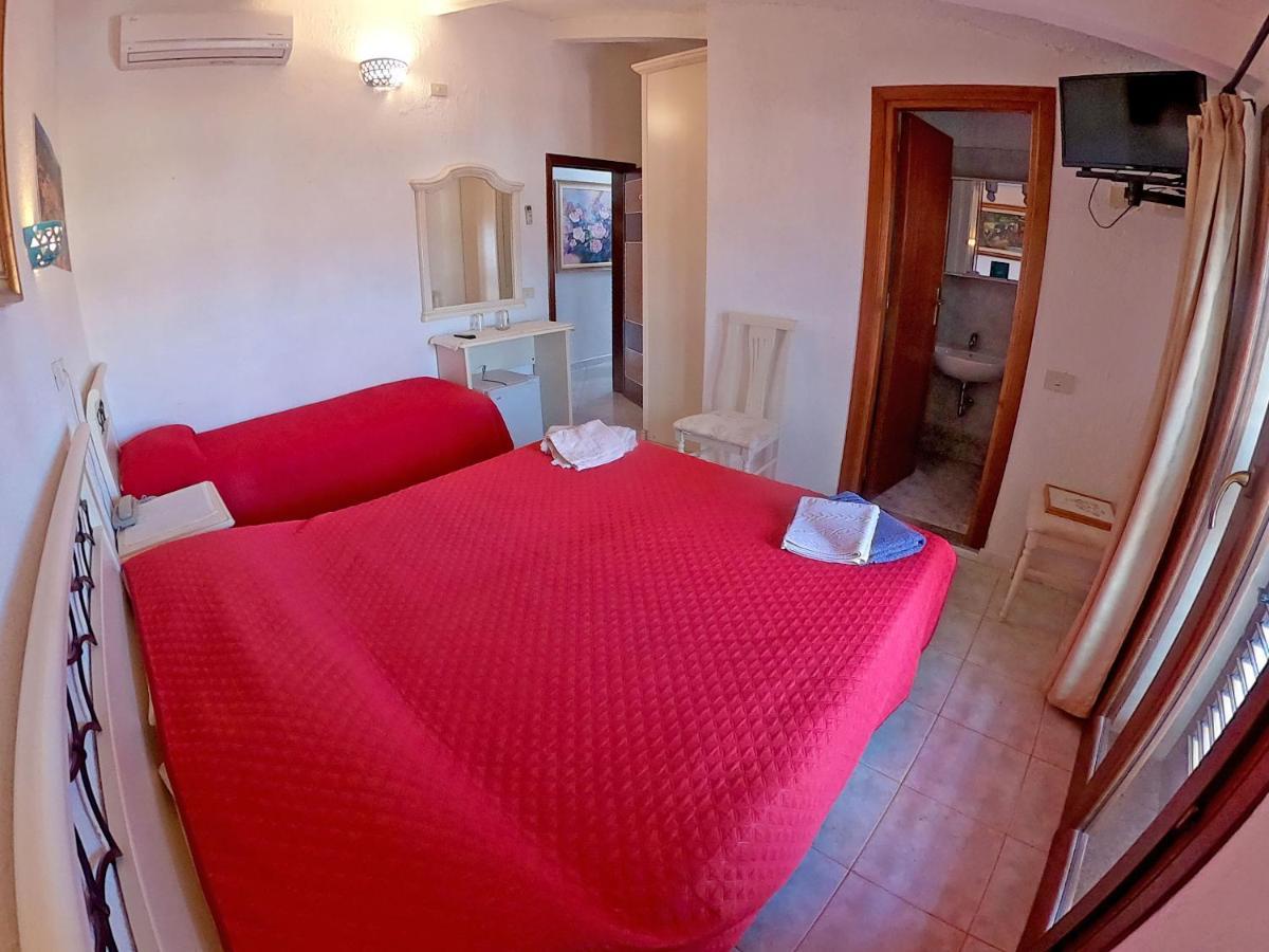Scano Comfort Inn Санта-Тереза-Галлура Экстерьер фото