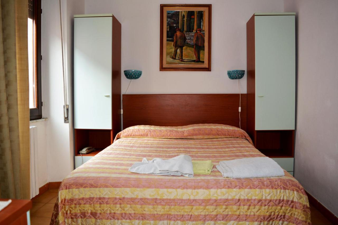 Scano Comfort Inn Санта-Тереза-Галлура Экстерьер фото